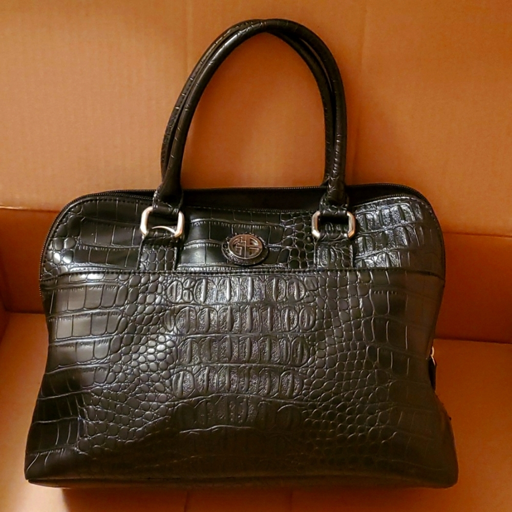 Giani Bernini Black Croc Embossed bag purse